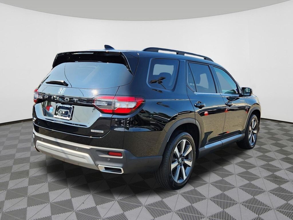 Certified 2024 Honda Pilot Touring SUV