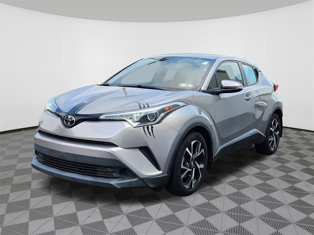 2018 Toyota C-HR XLE photo 2