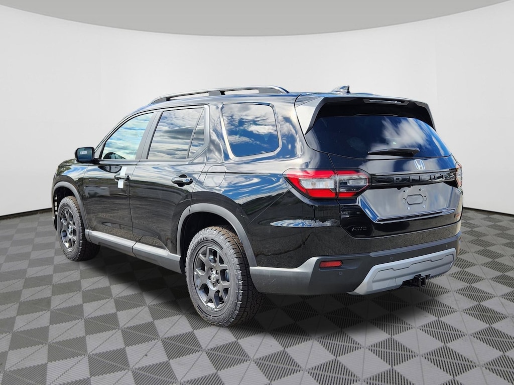 New 2025 Honda Pilot TrailSport SUV