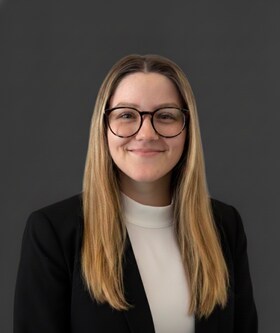 Staff member Amelia Kachel from ID_aef726aa7797