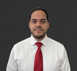 Staff member Jorge Espinal from ID_aef726aa7797