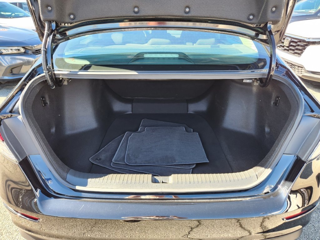 2024 Honda Accord LX - Photo 8