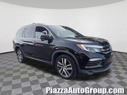 Featured Used 2018 Honda Pilot Touring SUV for sale in Reading, PA