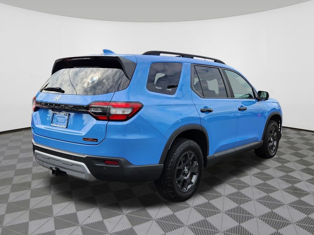 Certified 2025 Honda Pilot TrailSport SUV