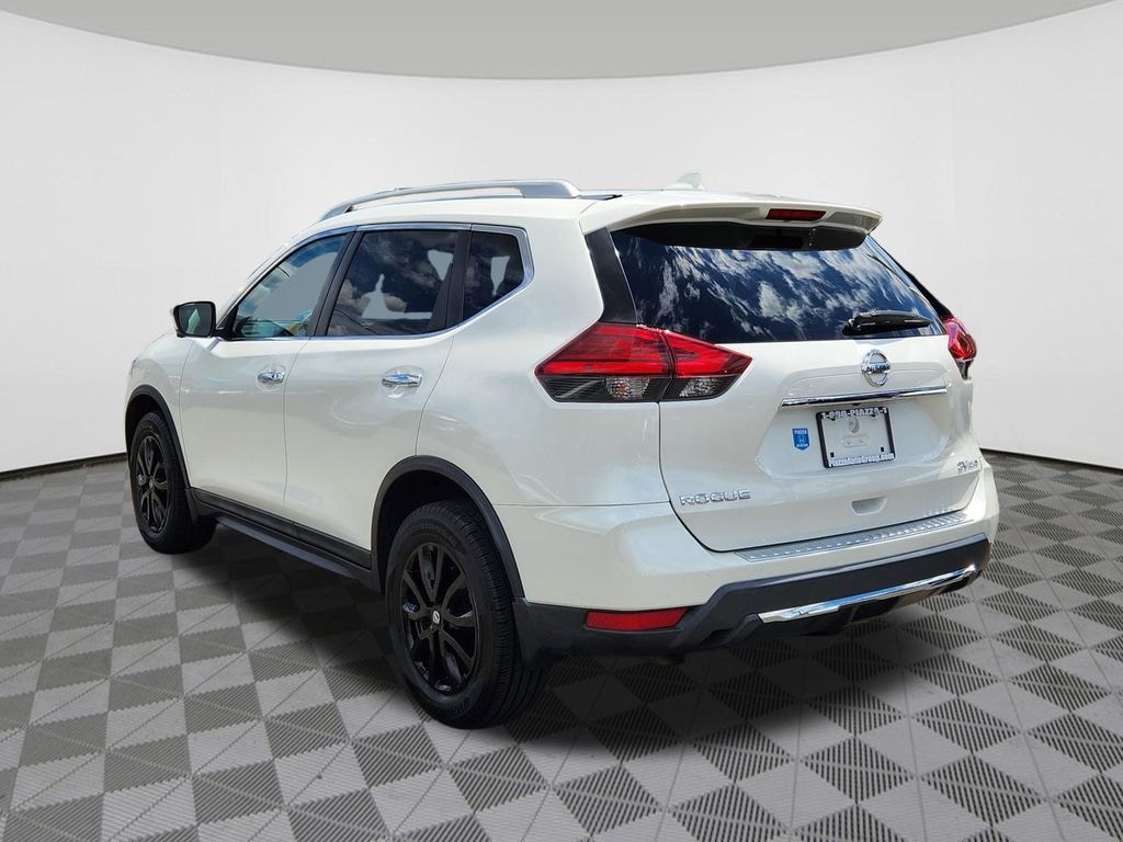 Used 2017 Nissan Rogue SV SUV