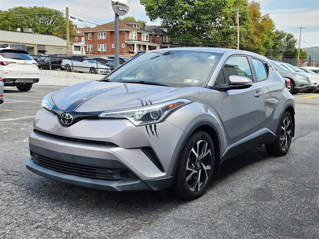2018 Toyota C-HR XLE photo 2