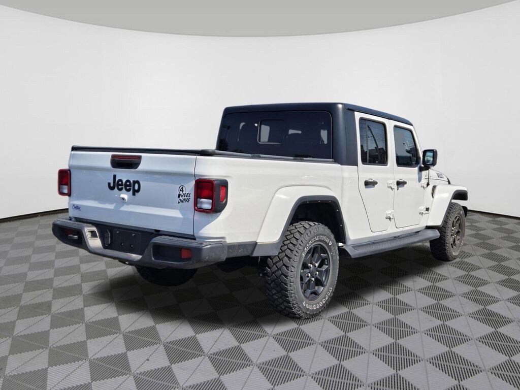 Used 2022 Jeep Gladiator Willys Truck