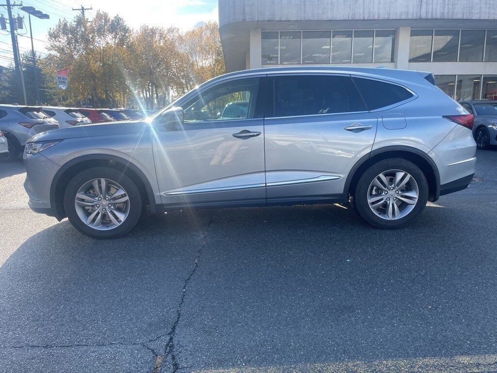 2023 Acura MDX SH-AWD photo 4
