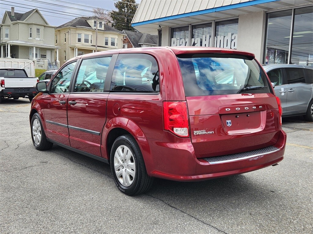 2015 Dodge Grand Caravan SE photo 3