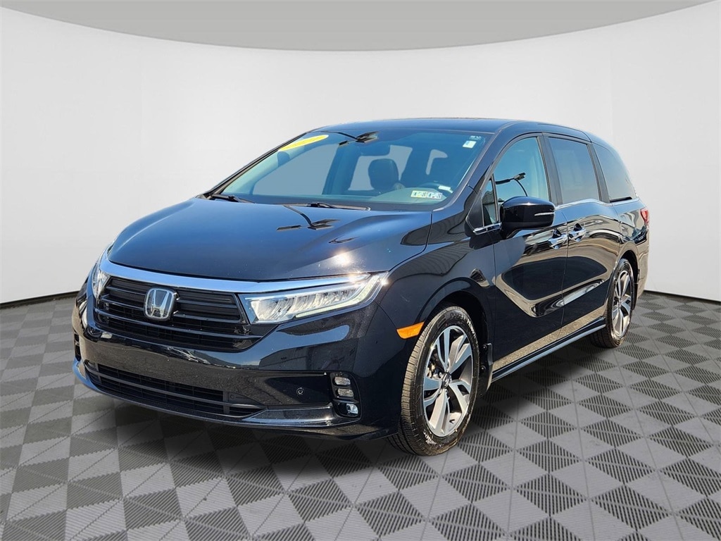 Used 2024 Honda Odyssey Touring with VIN 5FNRL6H81RB013768 for sale in Reading, PA