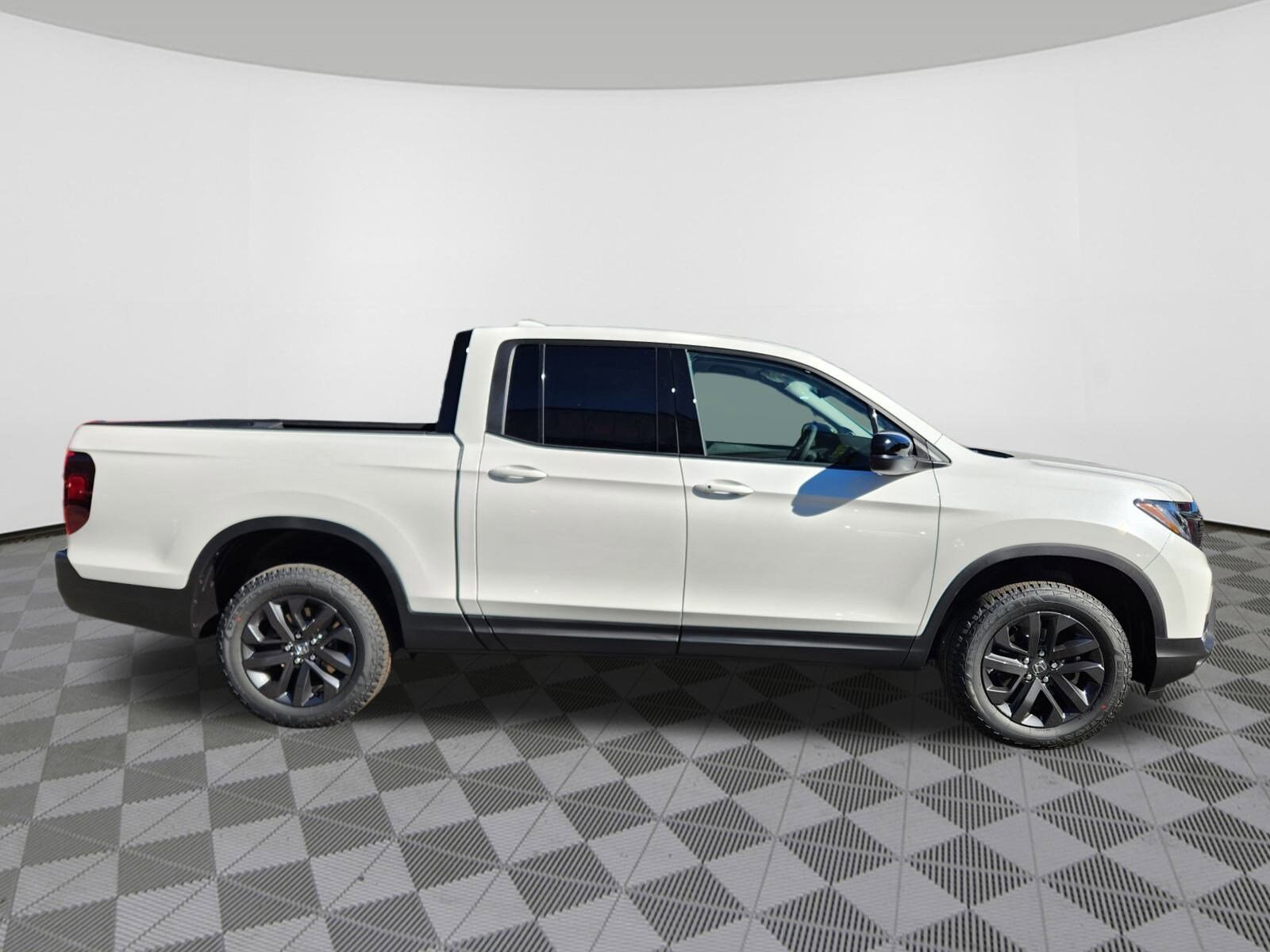 2026 Honda Ridgeline Sport - Photo 6