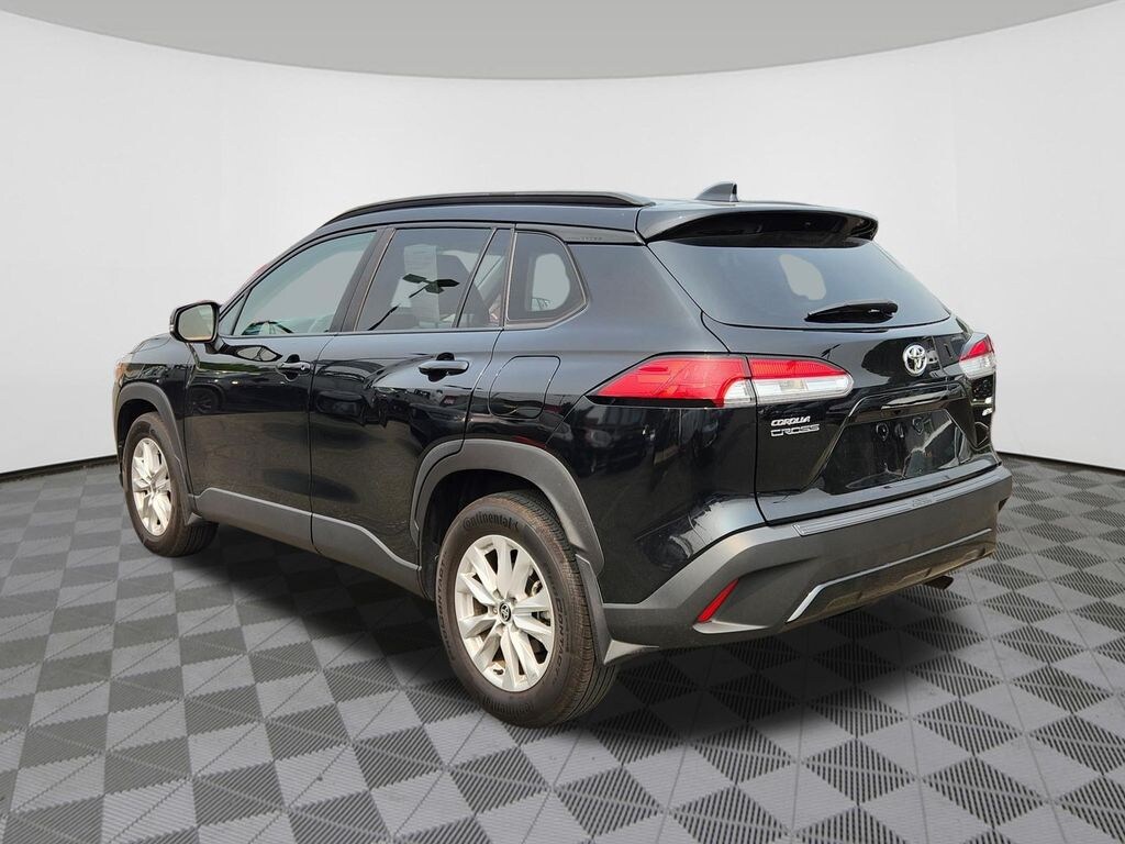 Used 2023 Toyota Corolla Cross LE SUV