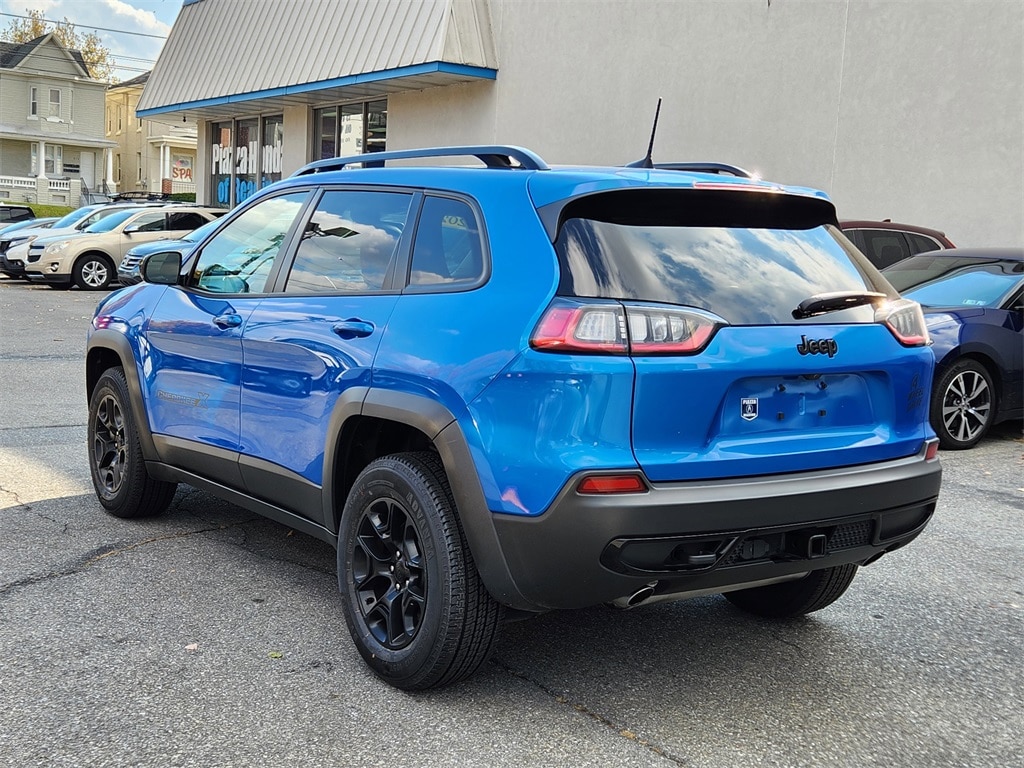 Used 2022 Jeep Cherokee X SUV
