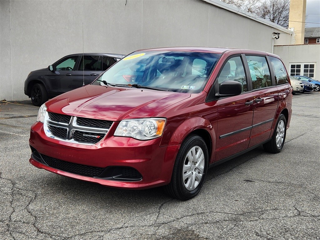 2015 Dodge Grand Caravan SE photo 2