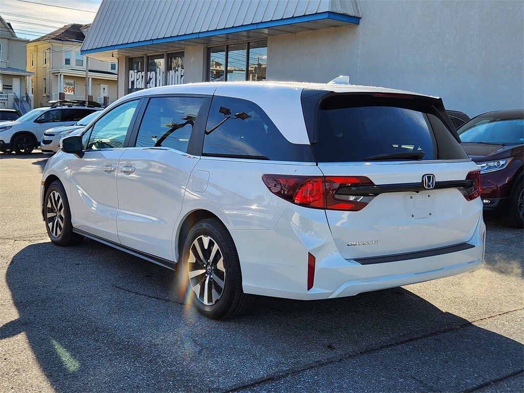 2025 Honda Odyssey EX-L photo 3