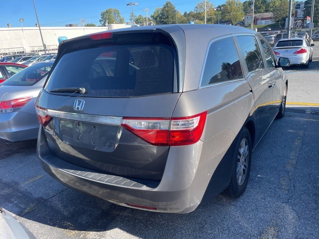 2013 Honda Odyssey EX-L photo 3