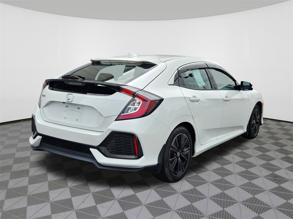 2017 Honda Civic EX-L Hatchback photo 4