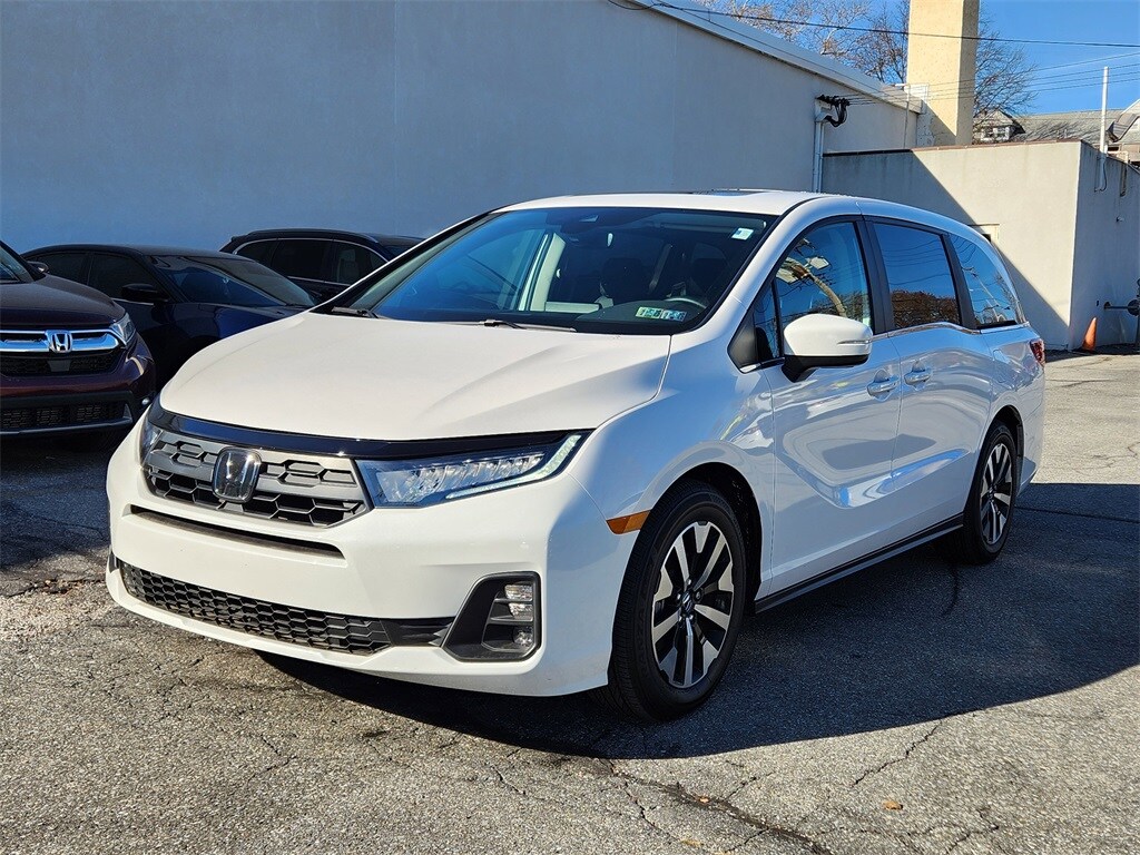 2025 Honda Odyssey EX-L photo 2