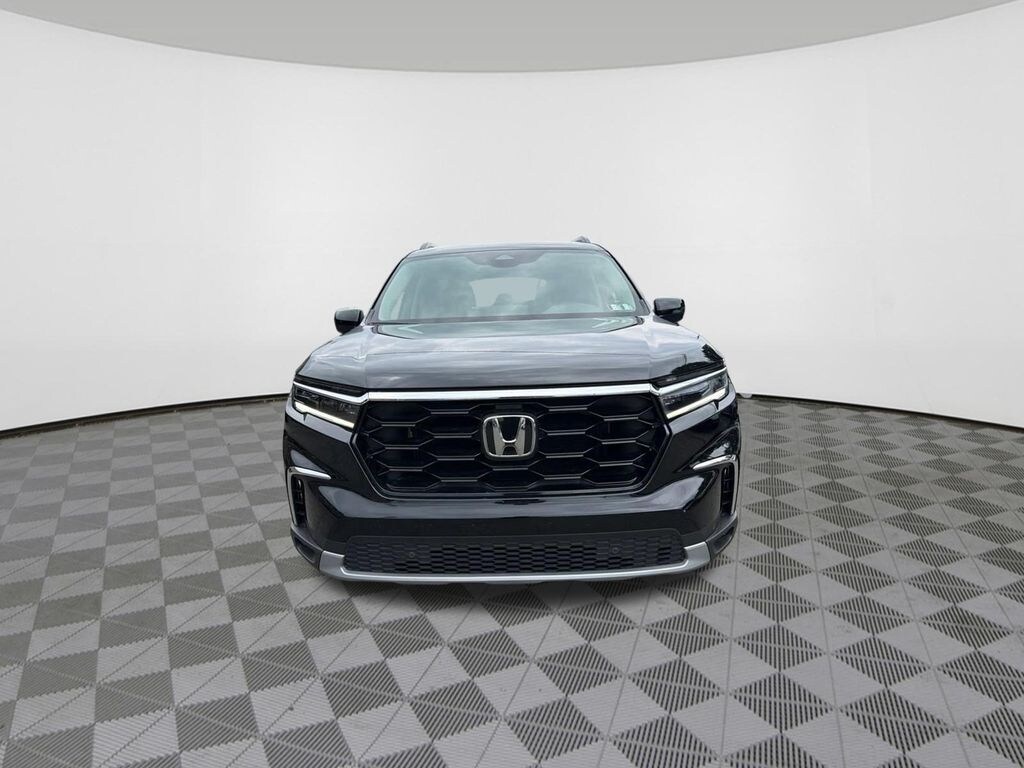 Certified 2024 Honda Pilot Touring SUV