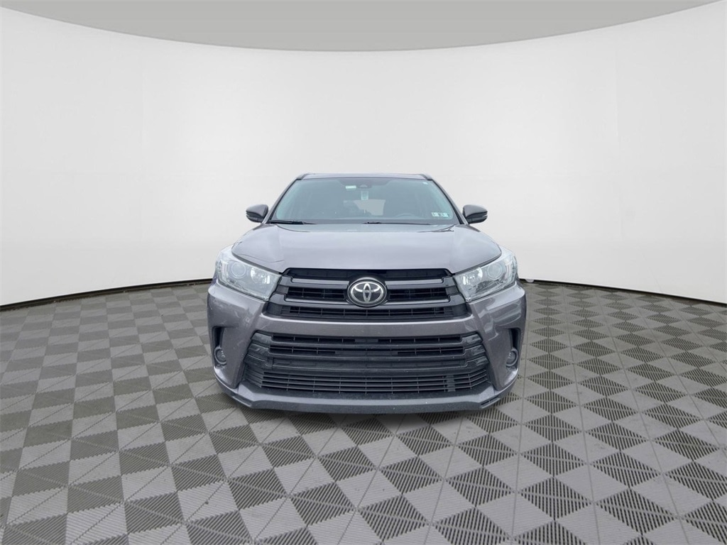Used 2019 Toyota Highlander SE SUV