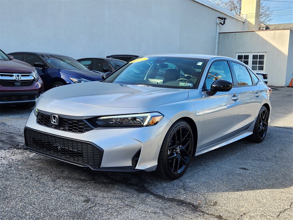 2025 Honda Civic Sport photo 2