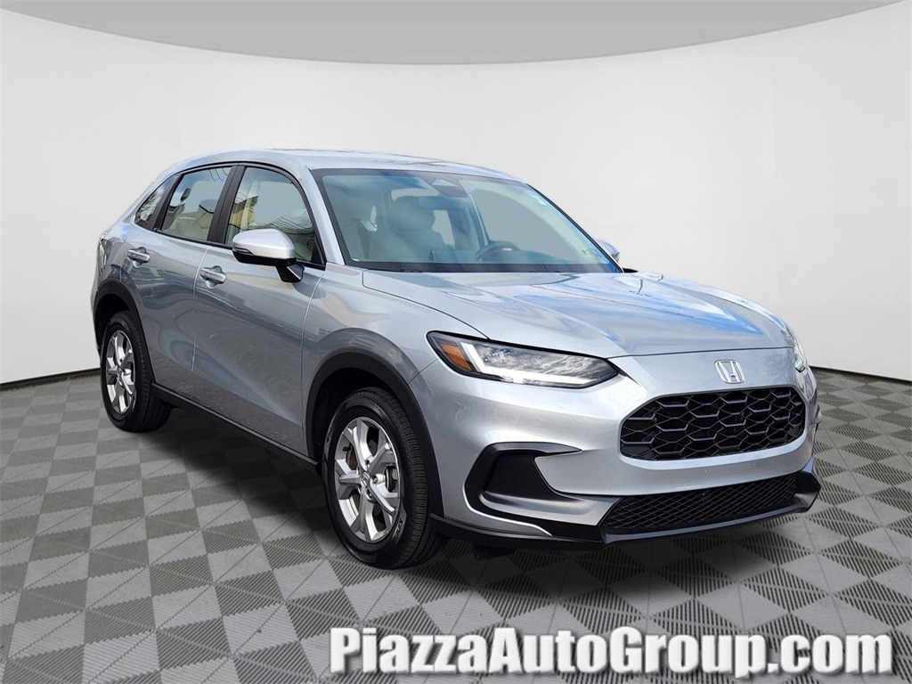 2025 Honda HR-V LX's photo