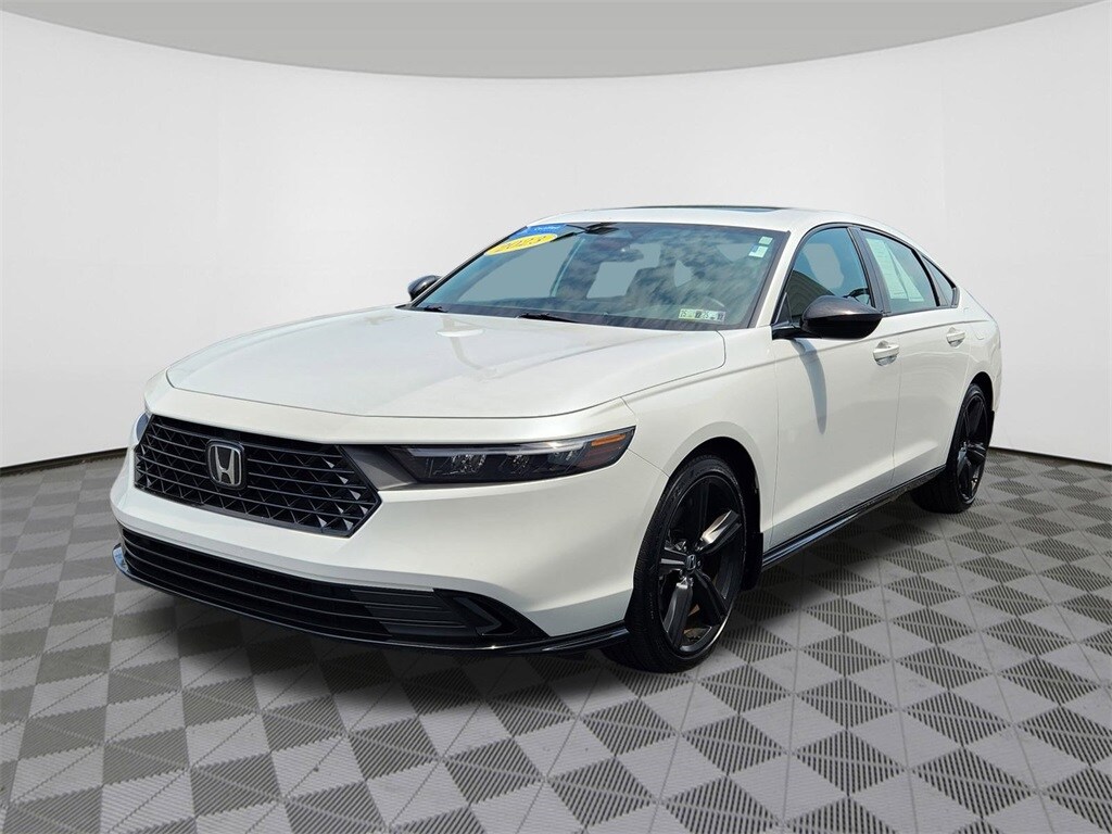 2023 Honda Accord Hybrid Sport-L photo 2