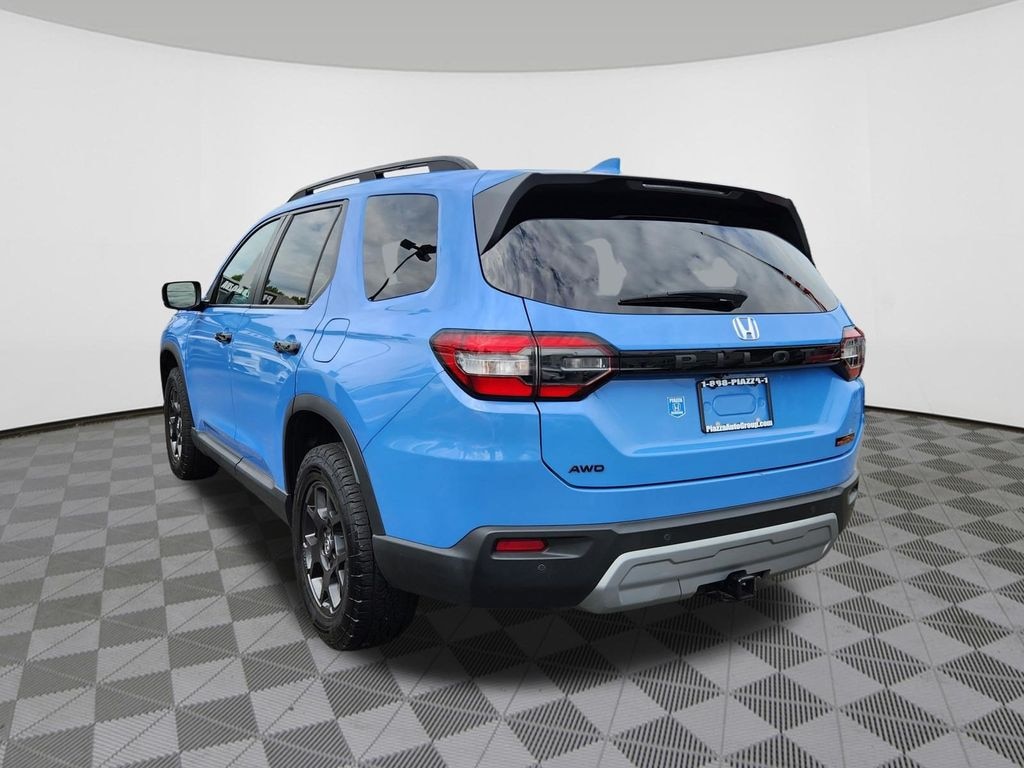 Certified 2025 Honda Pilot TrailSport SUV