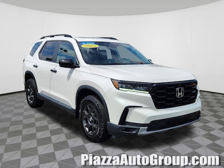 Featured Used 2025 Honda Pilot TrailSport SUV for sale in Reading, PA