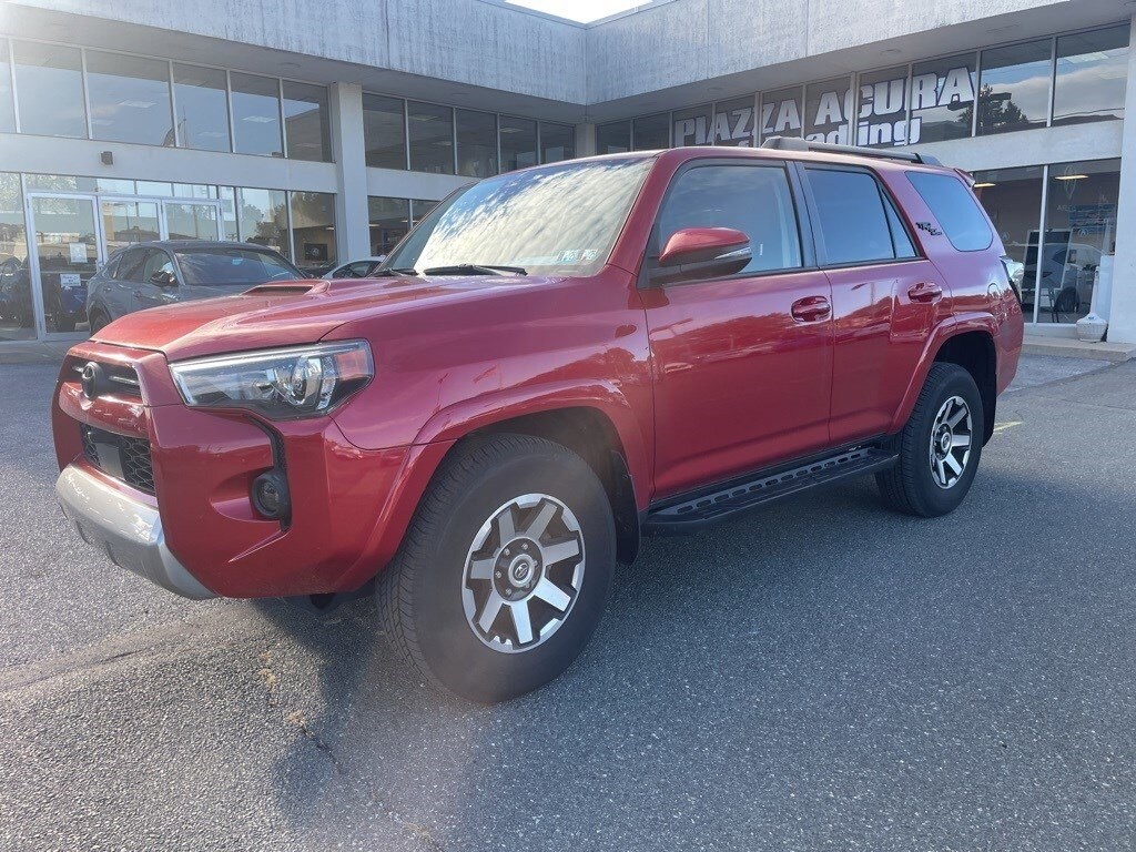 2023 Toyota 4Runner TRD Off-Road Premium photo 3