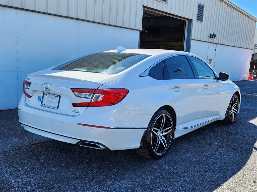 2021 Honda Accord Touring 2.0T photo 3