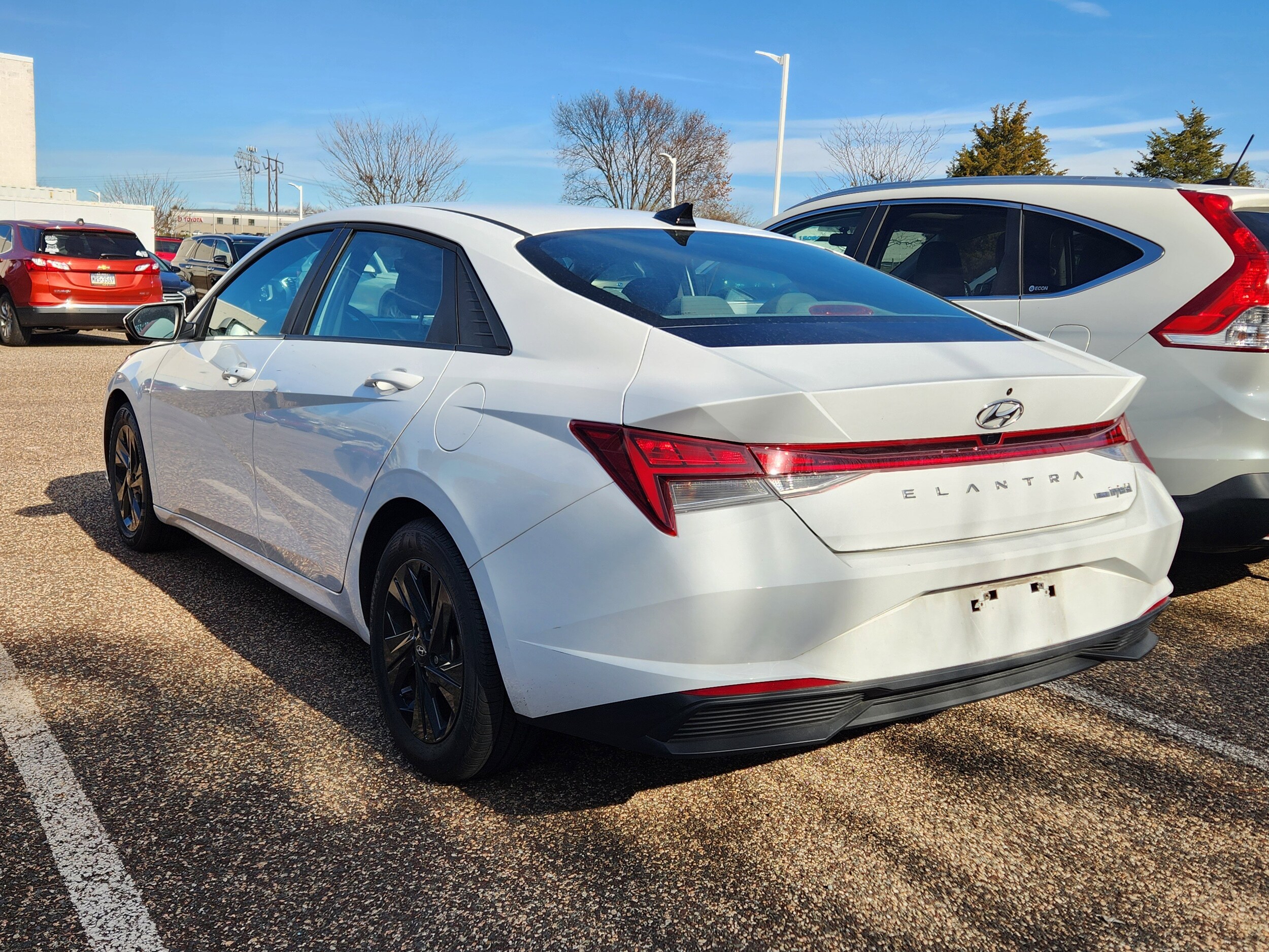 2023 Hyundai Elantra Hybrid Blue photo 3