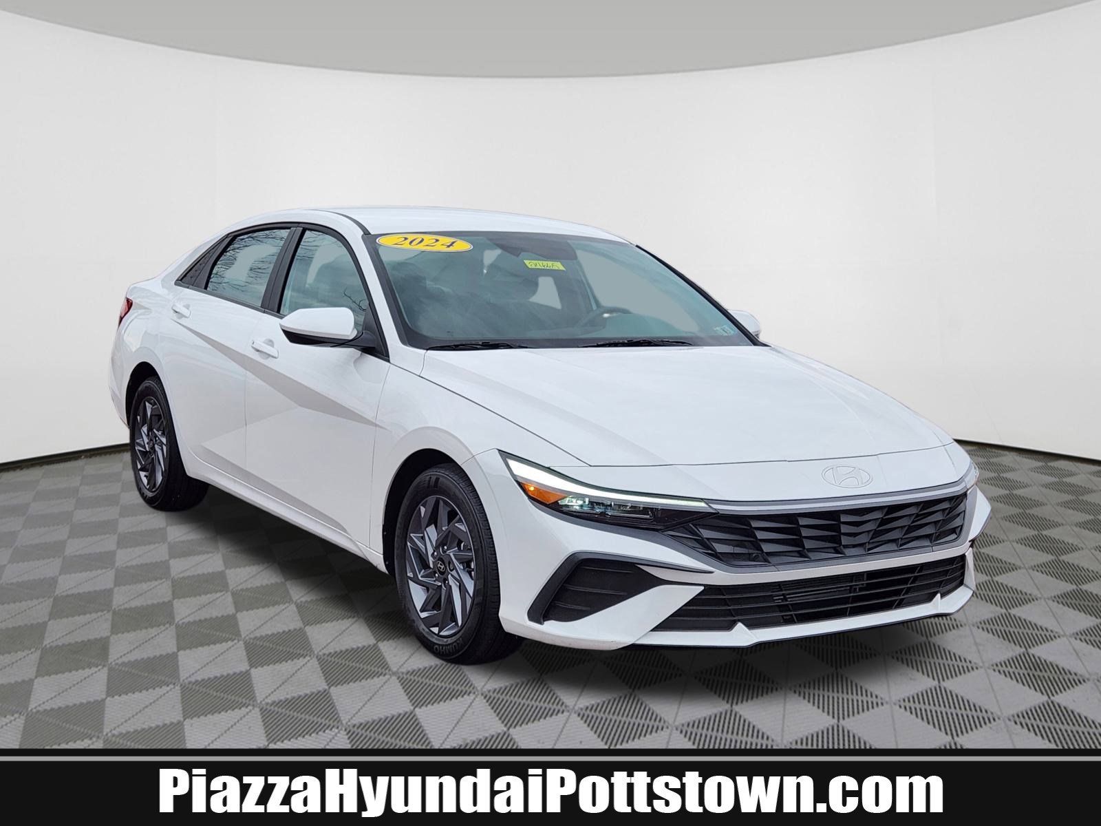 2024 Hyundai Elantra Sedan 