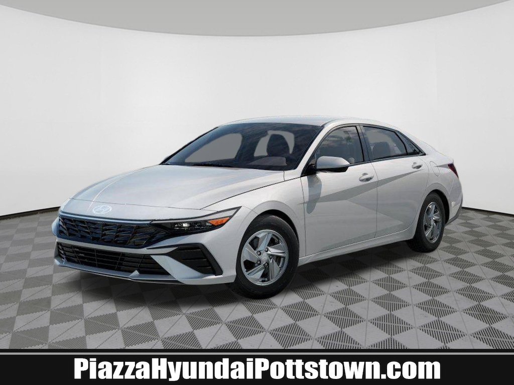 New 2026 Hyundai Elantra SE Sedan