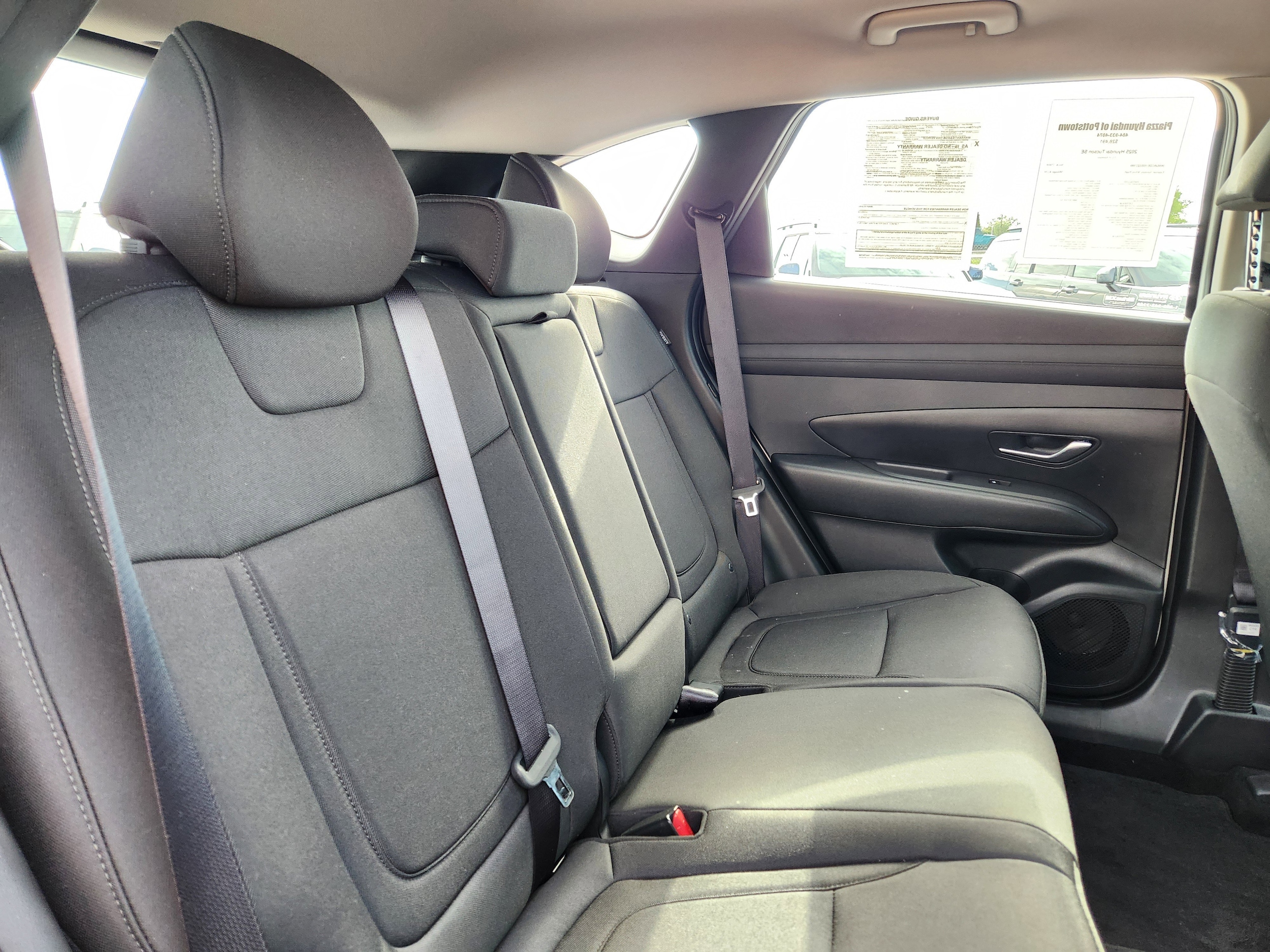 2025 Hyundai Tucson SE - Photo 15
