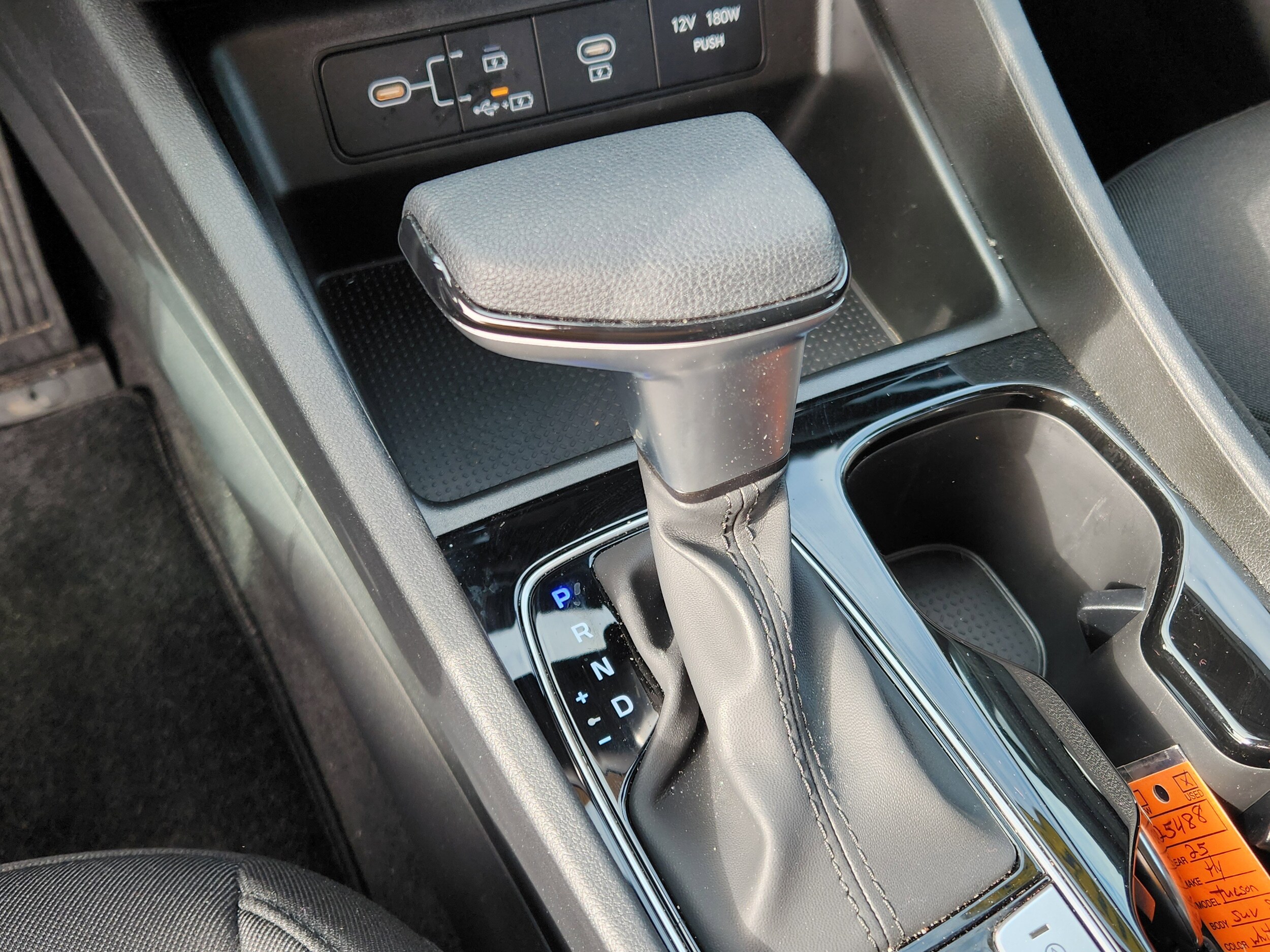 2025 Hyundai Tucson SE - Photo 22