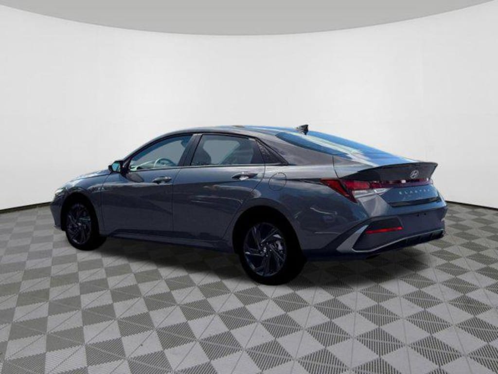 New 2026 Hyundai Elantra SEL Sport Sedan