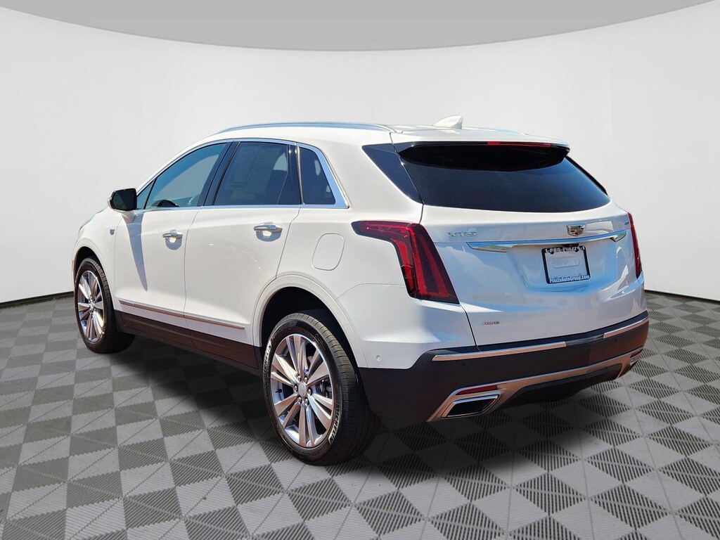 Used 2024 CADILLAC XT5 Premium Luxury SUV