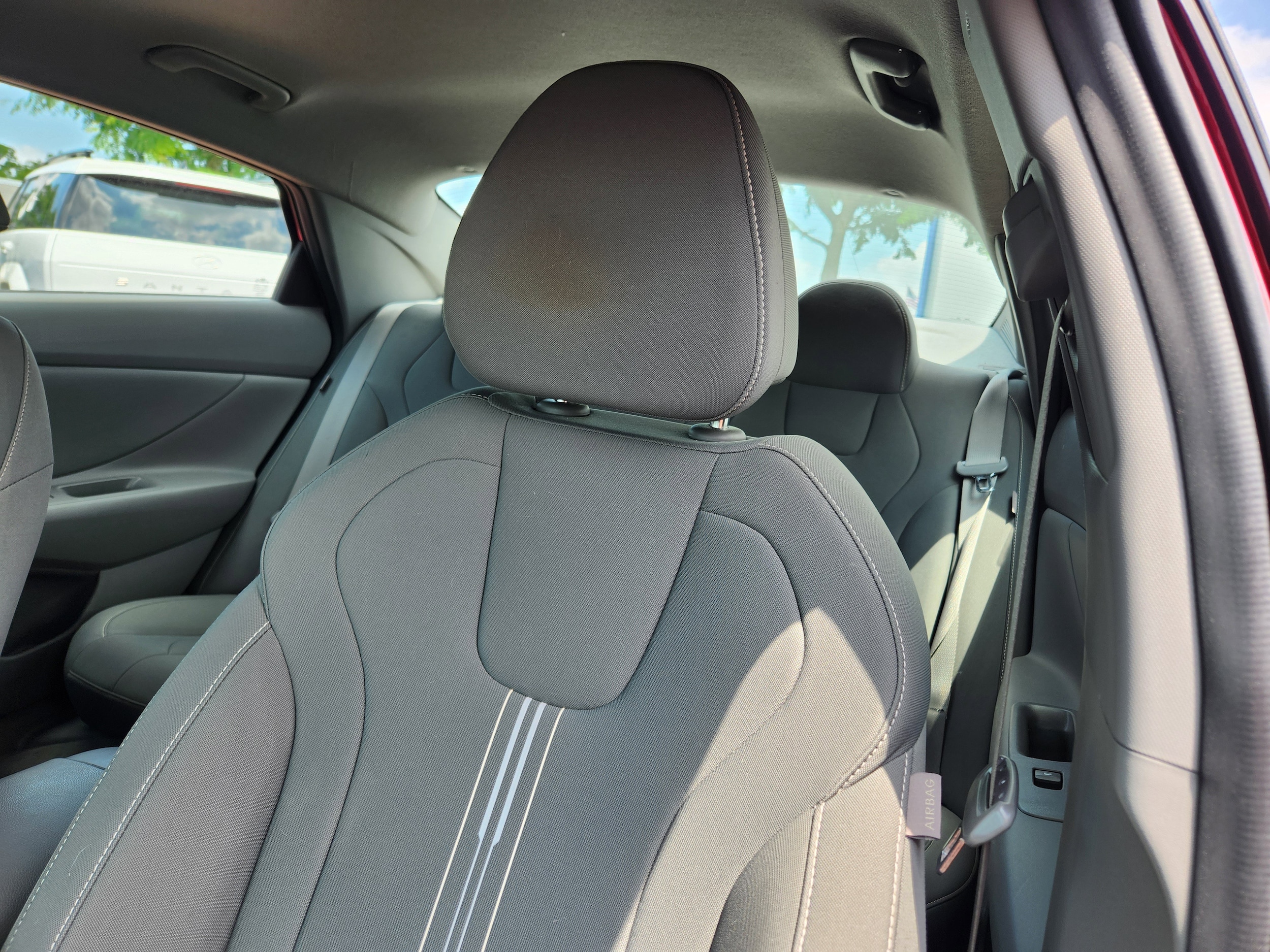2024 Hyundai Elantra SEL - Photo 11