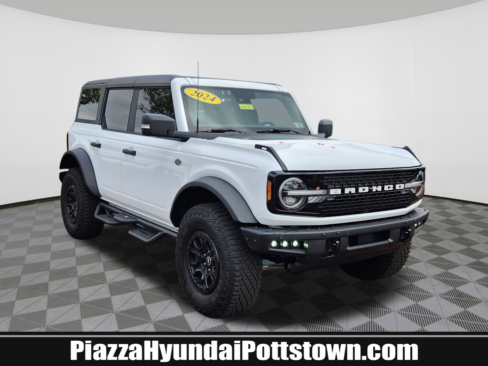 2024 Ford Bronco 4-Door Wildtrak's photo