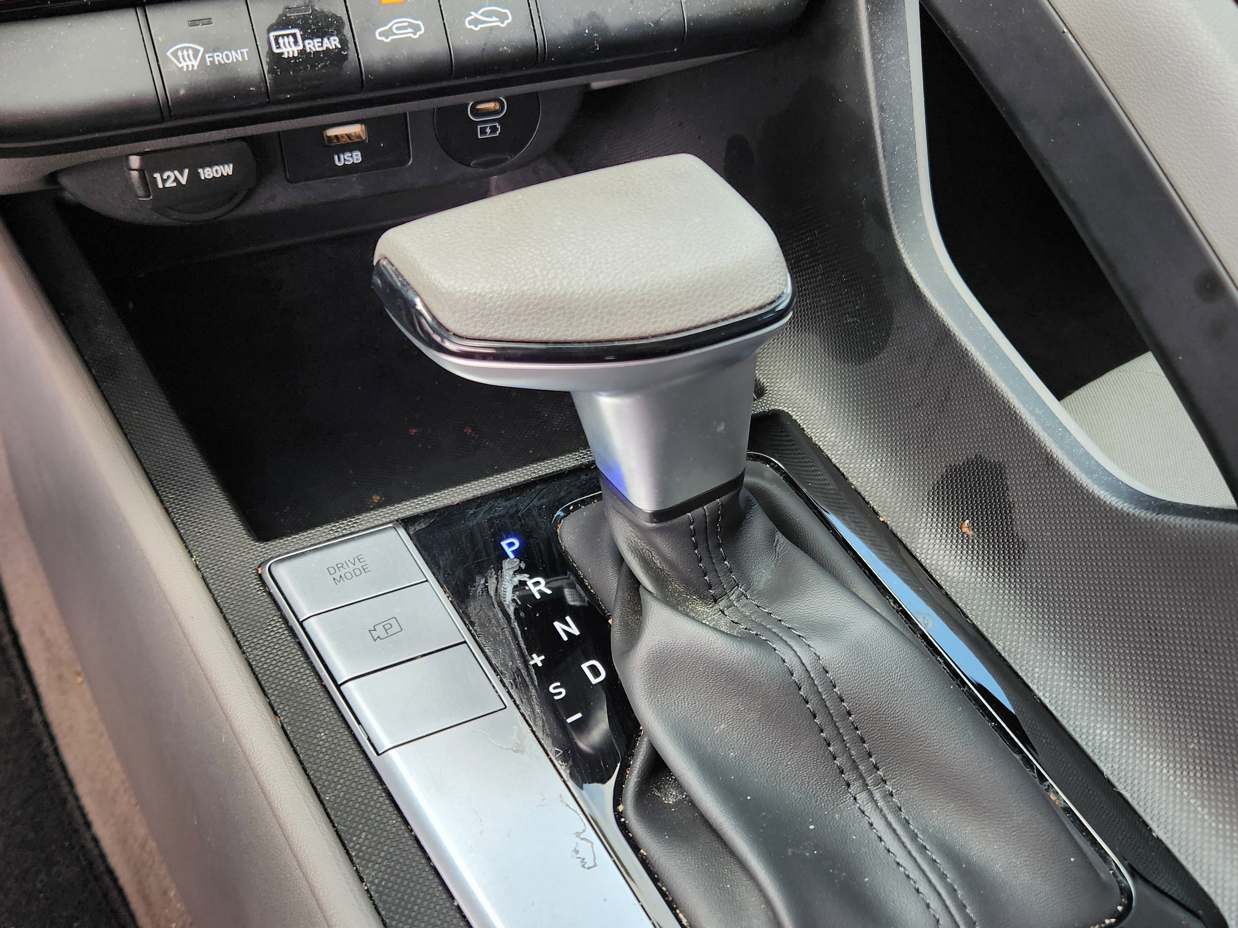 2024 Hyundai Elantra SEL - Photo 22