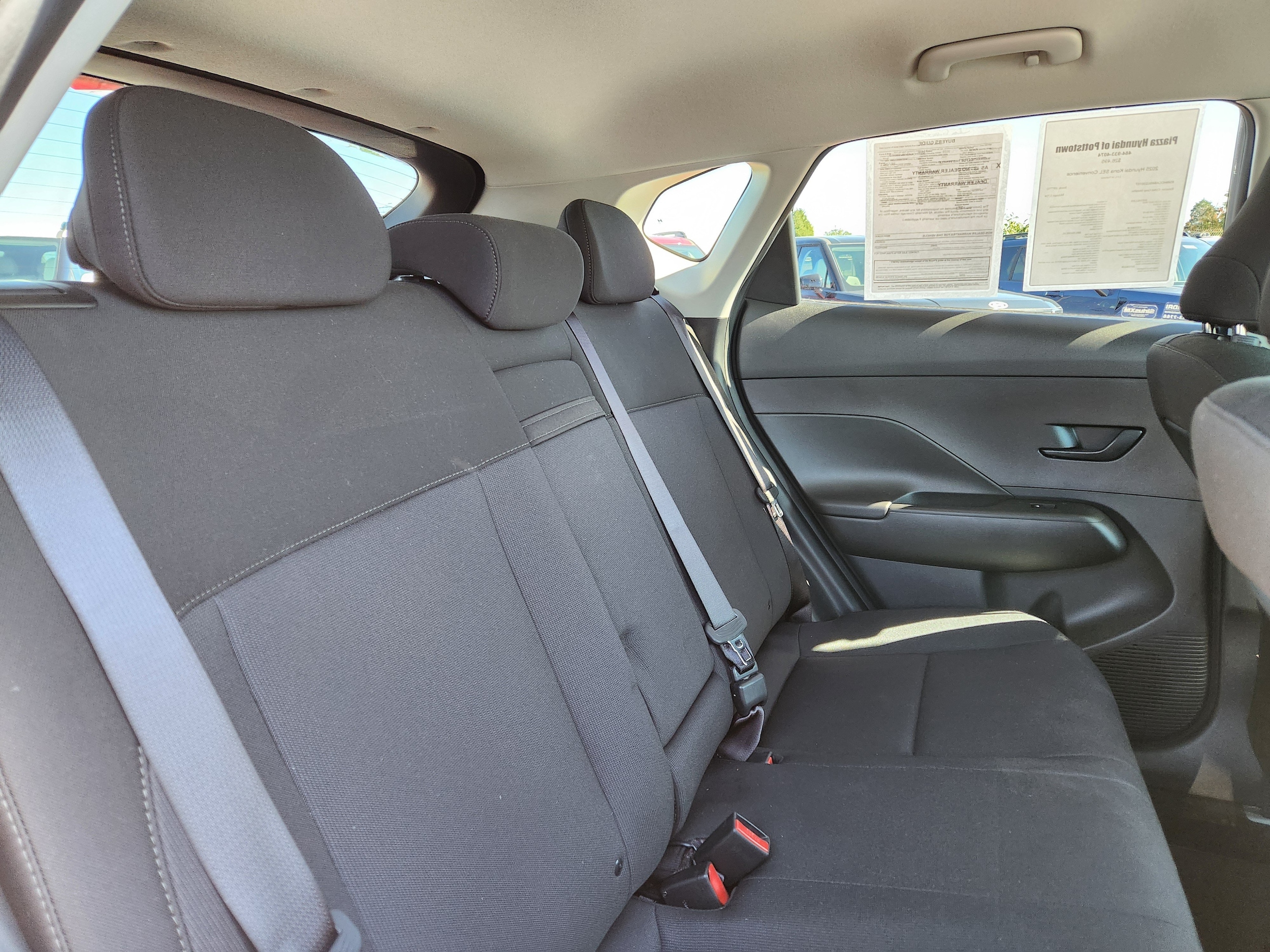 2025 Hyundai Kona SEL Convenience - Photo 15
