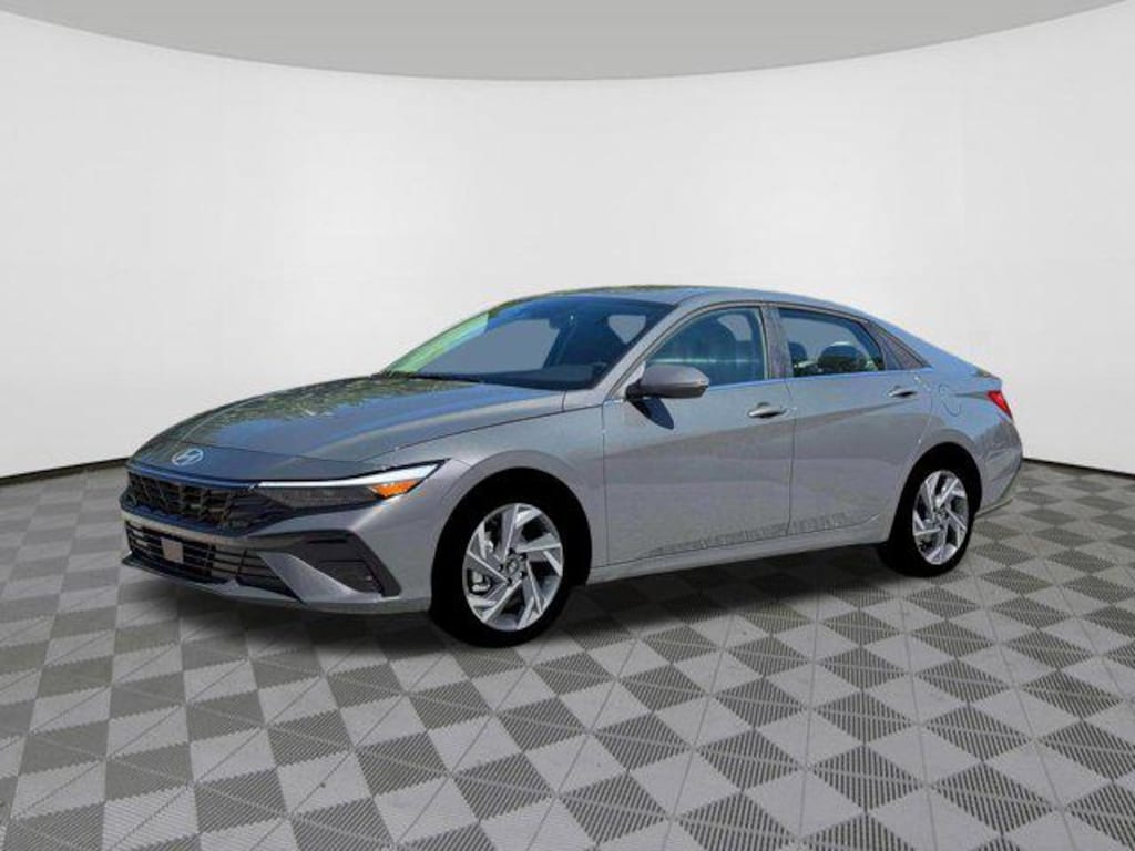 New 2026 Hyundai Elantra Limited Sedan
