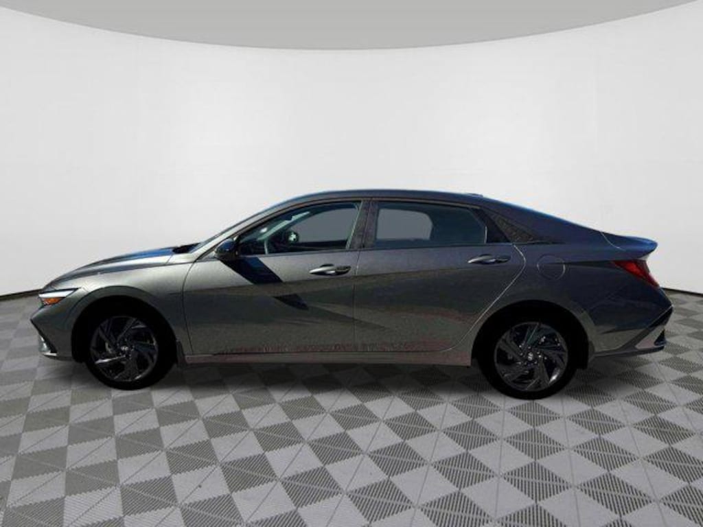New 2026 Hyundai Elantra SEL Sport Premium Sedan