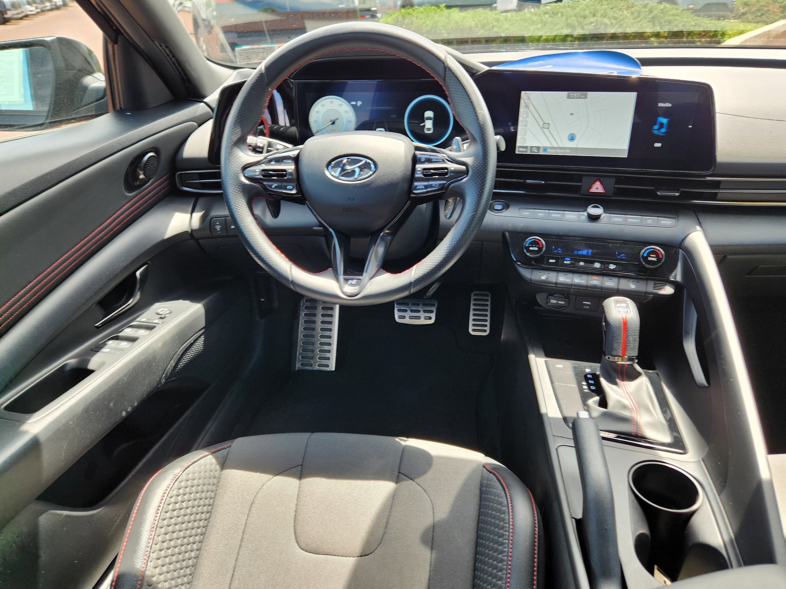 2023 Hyundai Elantra N Line - Photo 13