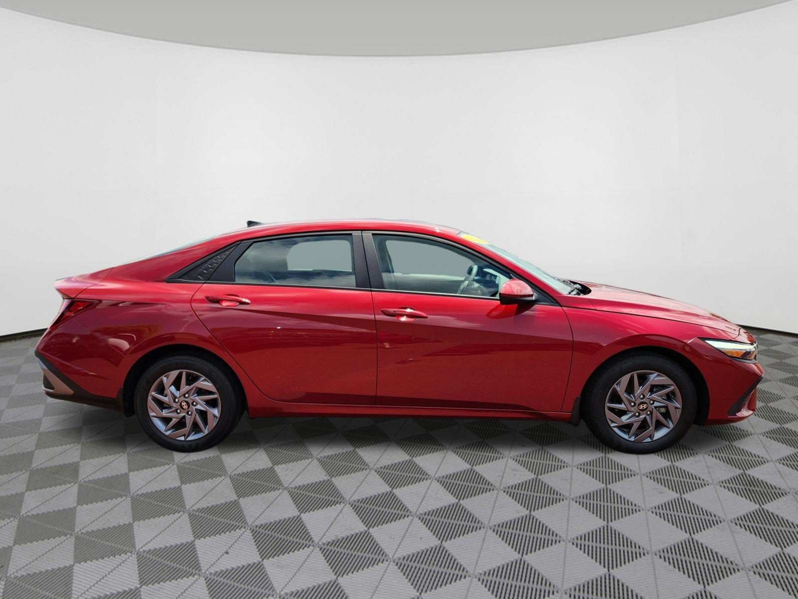 2024 Hyundai Elantra SEL - Photo 6