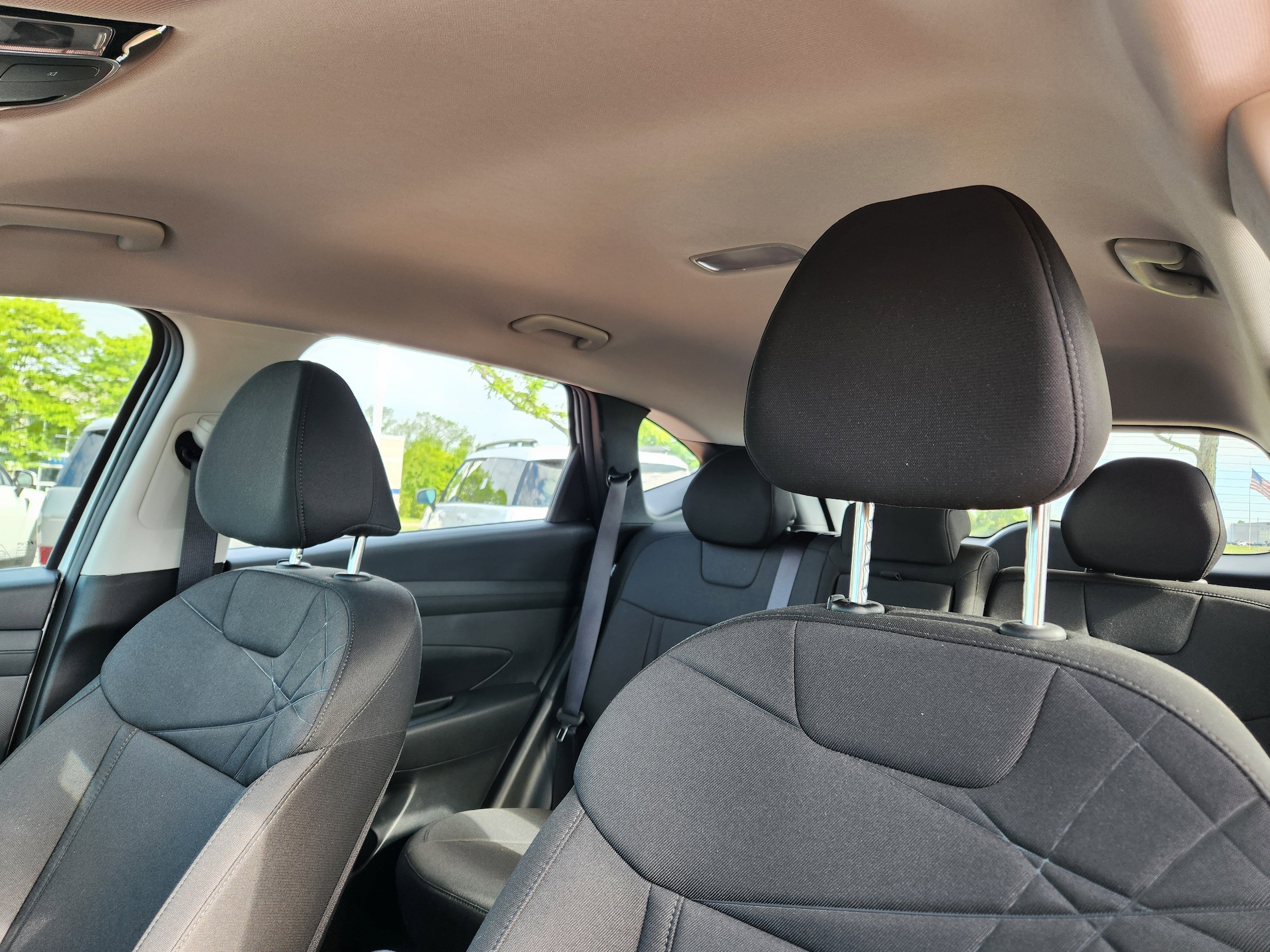 2025 Hyundai Tucson SE - Photo 12