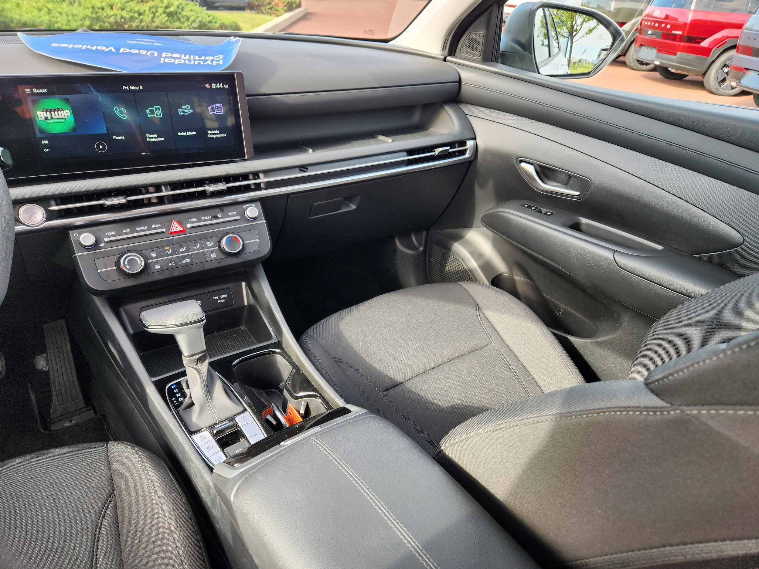 2025 Hyundai Tucson SE - Photo 14