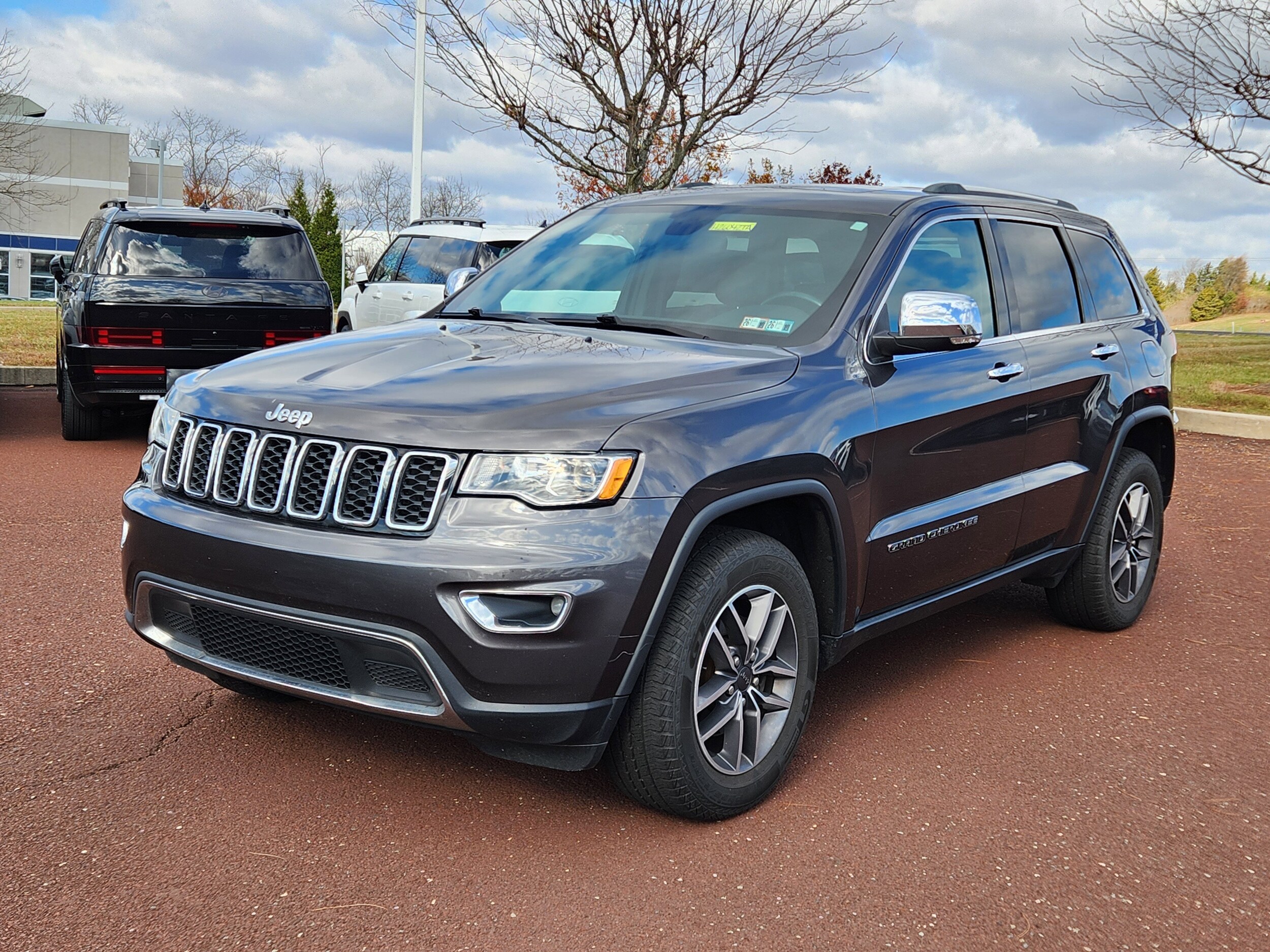 2019 Jeep Grand Cherokee Limited photo 2