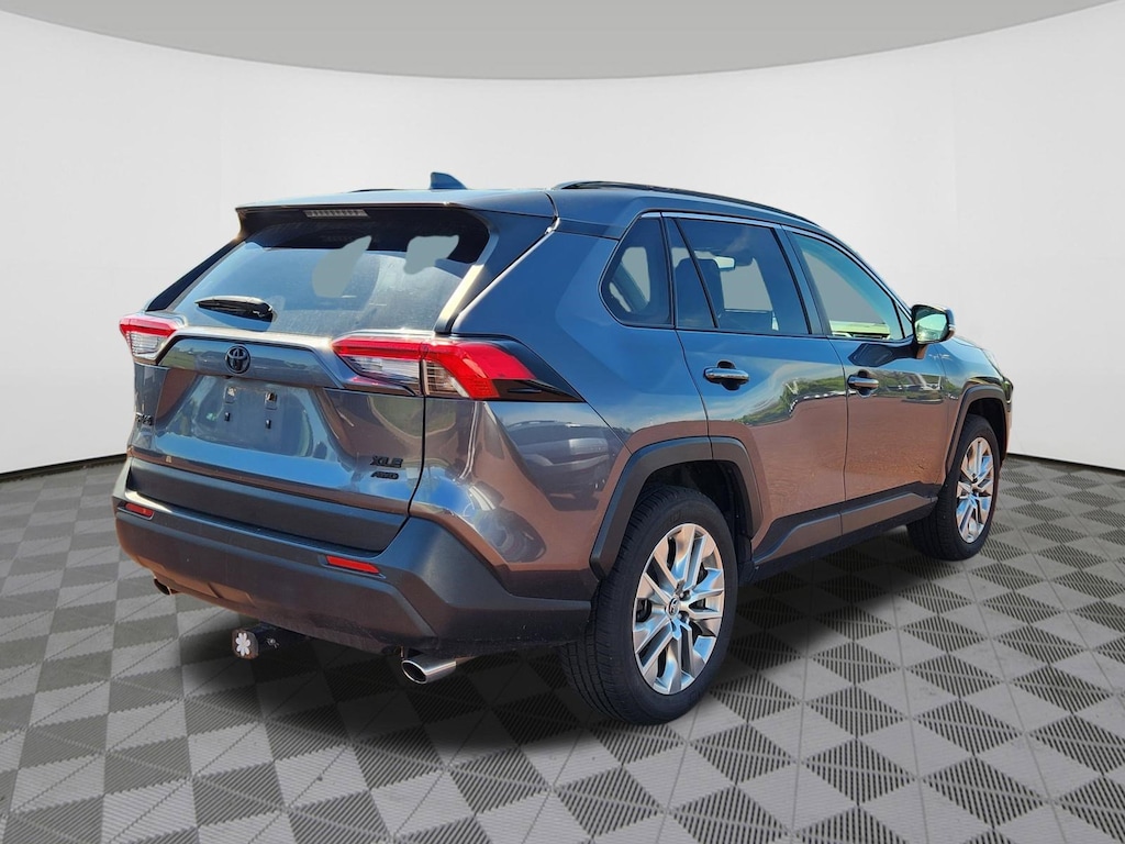 Used 2019 Toyota RAV4 XLE Premium SUV